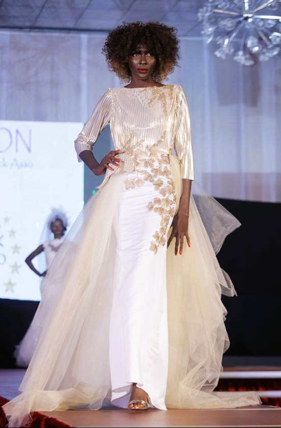 Robe de mariée élégante et raffinée - Collection Love & Love